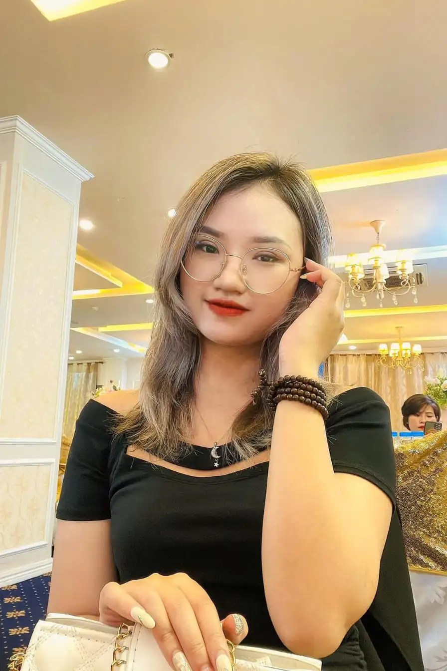 Khánh Vân -  Queen Meme